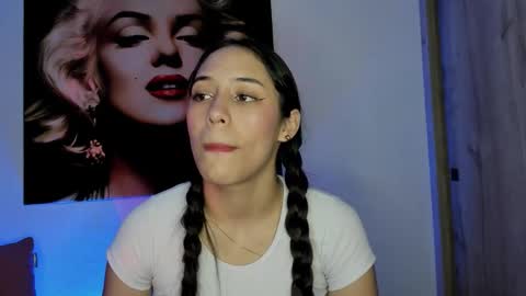 tania06 online show from 10/23/25, 01:21