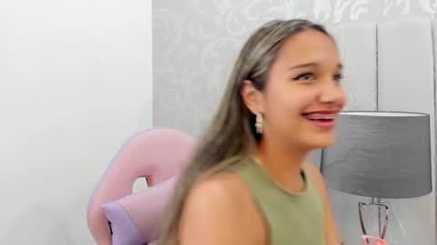 TaniaCarter online show from 02/03/25, 06:17