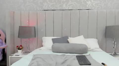 TaniaCarter online show from 02/11/25, 11:54