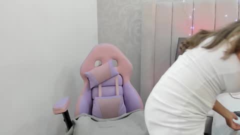 TaniaCarter online show from 02/11/25, 03:18