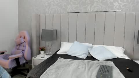 TaniaCarter online show from 02/27/25, 12:02