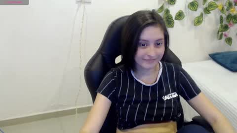 Snapshot of taniadevil_69 chatting on 12/17/24, 08:10 Tania online show from 12/17/24, 08:10