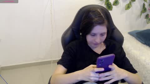 Snapshot of taniadevil_69 chatting on 01/04/25, 02:25 Tania online show from 01/04/25, 02:25