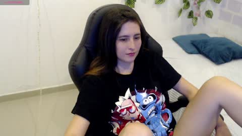 Snapshot of taniadevil_69 chatting on 01/10/25, 07:54 Tania online show from 01/10/25, 07:54