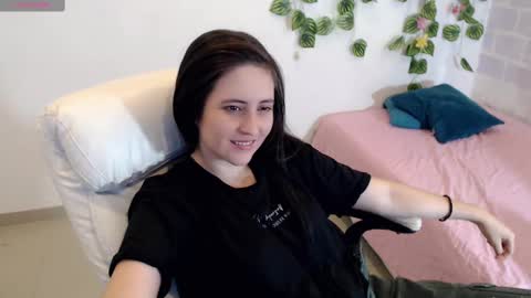 Tania  online show from 11/04/25, 03:44