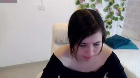 Tania  online show from 11/20/25, 04:40
