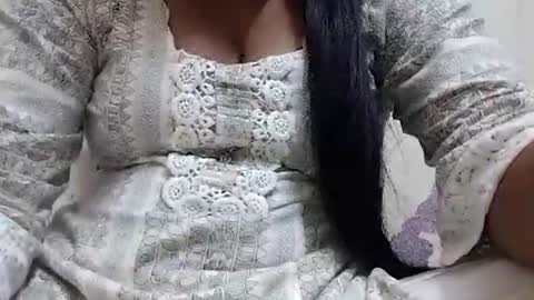 Snapshot of taniya_roy4628 chatting on 03/09/26, 02:26 taniya_roy4628 online show from 03/09/26, 02:26