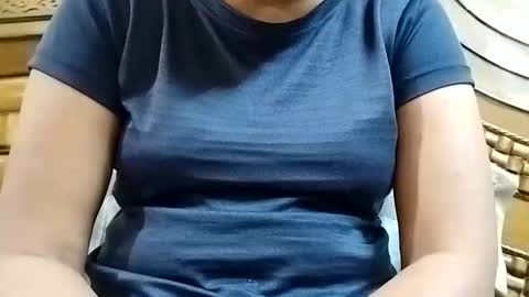 Snapshot of taniya_roy4628 chatting on 03/29/26, 02:00 taniya_roy4628 online show from 03/29/26, 02:00