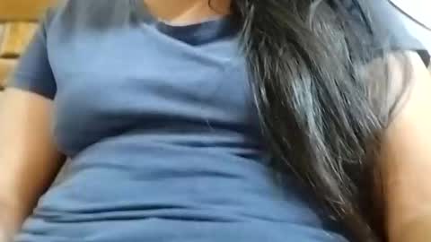 Snapshot of taniya_roy4628 chatting on 03/29/26, 03:45 taniya_roy4628 online show from 03/29/26, 03:45