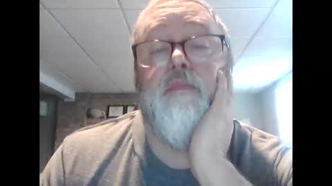 Snapshot of tank106 chatting on 03/22/26, 04:54 tank106 online show from 03/22/26, 04:54