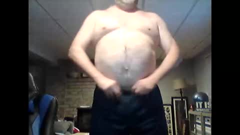 Snapshot of tank106 chatting on 04/01/26, 01:06 tank106 online show from 04/01/26, 01:06