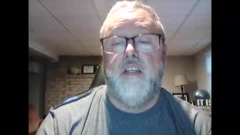 Snapshot of tank106 chatting on 04/04/26, 11:35 tank106 online show from 04/04/26, 11:35