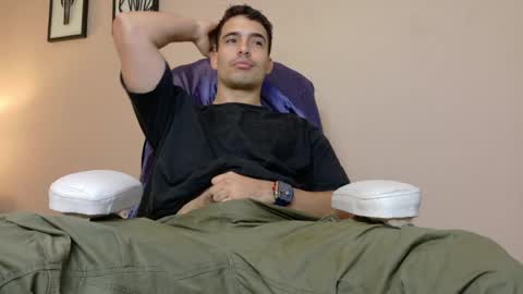 Snapshot of tanner_hard_ chatting on 04/21/26, 02:45 Tanner Jose online show from 04/21/26, 02:45