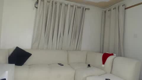 tania online show from 12/15/25, 11:09