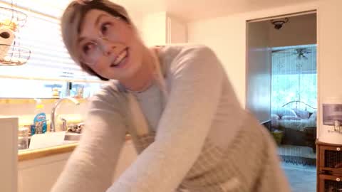 Snapshot of tantric_eden_ chatting on 10/30/25, 10:10 Lilith Eden  sometimes Eve online show from 10/30/25, 10:10