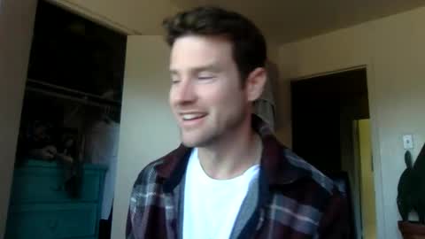 Snapshot of tantrichealing chatting on 11/11/25, 02:17 Dr. Love online show from 11/11/25, 02:17