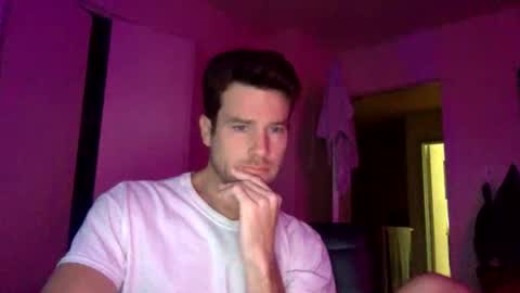 Snapshot of tantrichealing chatting on 11/18/25, 01:15 Dr. Love online show from 11/18/25, 01:15