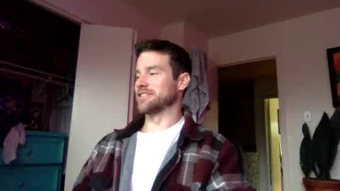 Snapshot of tantrichealing chatting on 11/30/25, 02:10 Dr. Love online show from 11/30/25, 02:10