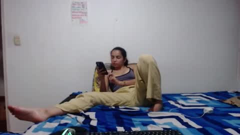 Snapshot of tantricroots chatting on 03/05/25, 02:36 Angeline Follow online show from 03/05/25, 02:36