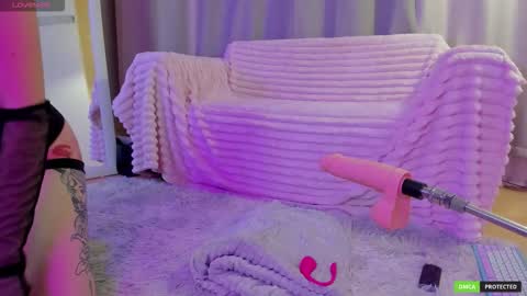 tanya_wellis online show from 12/14/25, 10:42