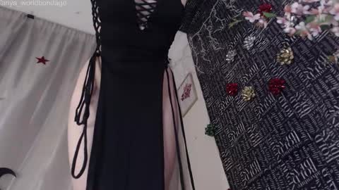 Snapshot of tanya_worldbondage chatting on 01/15/26, 10:35 tanya online show from 01/15/26, 10:35