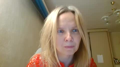 Snapshot of tanystar chatting on 11/28/25, 01:03 tanystar online show from 11/28/25, 01:03