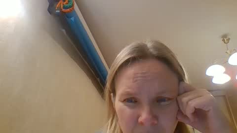 Snapshot of tanystar chatting on 12/04/25, 02:37 tanystar online show from 12/04/25, 02:37