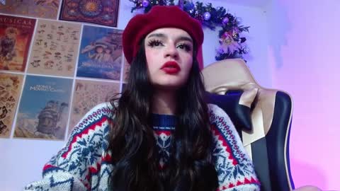 Snapshot of tara_hs chatting on 12/09/24, 06:35 online show from 12/09/24, 06:35