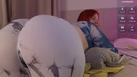 Snapshot of tara_renn chatting on 10/08/25, 08:28 tara_renn online show from 10/08/25, 08:28