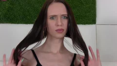 taraharriss online show from 05/19/26, 12:44