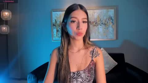 Snapshot of taralawrence chatting on 10/07/25, 02:42 Tara Lawrence online show from 10/07/25, 02:42