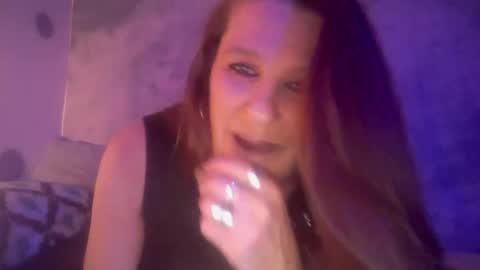 Snapshot of taralynn7136 chatting on 12/07/24, 07:38 tara lynn online show from 12/07/24, 07:38