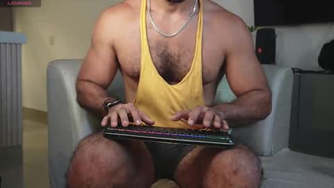 Snapshot of tarek_dan chatting on 11/03/25, 03:24 Tarek online show from 11/03/25, 03:24