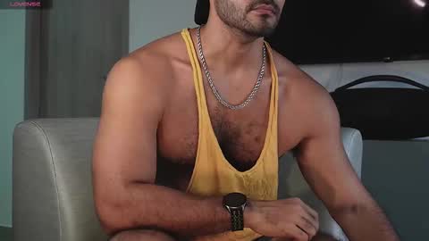 Snapshot of tarek_dan chatting on 11/06/25, 12:06 Tarek online show from 11/06/25, 12:06