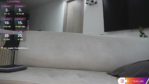 Snapshot of tarek_dan chatting on 04/15/26, 07:58 Tarek online show from 04/15/26, 07:58