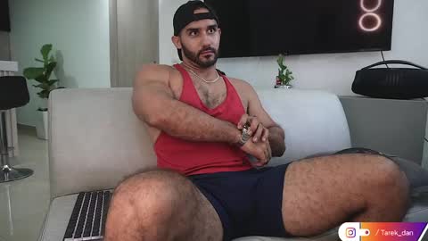 Snapshot of tarek_dan chatting on 04/18/26, 08:09 Tarek online show from 04/18/26, 08:09