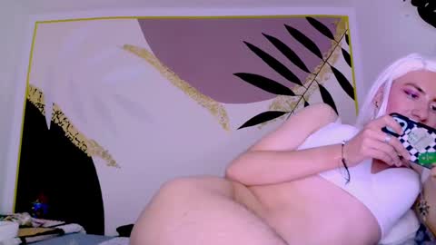 targaryenlady online show from 03/07/25, 03:51