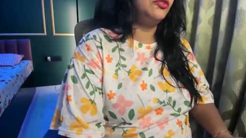 Snapshot of tarivishu23 chatting on 02/04/26, 05:57 tarivishu23 online show from 02/04/26, 05:57