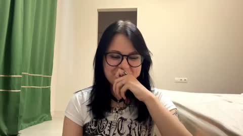 Snapshot of tarshalovaas chatting on 08/08/26, 01:57 Tarsha online show from 08/08/26, 01:57