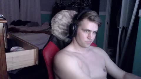 tarus333 online show from 10/31/25, 08:48