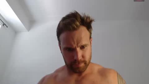 Snapshot of tarzan_thejungleboy chatting on 11/04/25, 12:26 Tarzan online show from 11/04/25, 12:26