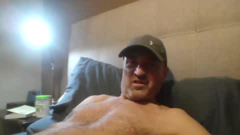 Snapshot of tarzeny77 chatting on 12/24/24, 01:49 tarzeny77 online show from 12/24/24, 01:49