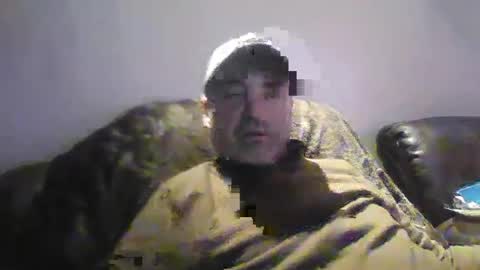 Snapshot of tarzeny77 chatting on 02/18/25, 12:15 tarzeny77 online show from 02/18/25, 12:15