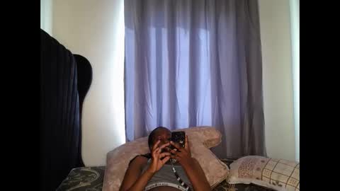 Snapshot of tasha_kimmy chatting on 09/22/25, 04:58 Ireen online show from 09/22/25, 04:58