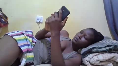 Snapshot of tashacute20 chatting on 04/21/26, 06:44 tashacute20 online show from 04/21/26, 06:44