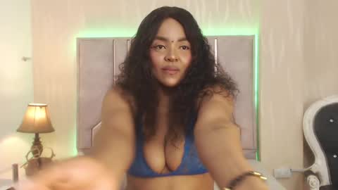 Snapshot of tashadex chatting on 10/05/25, 01:09 Tasha online show from 10/05/25, 01:09