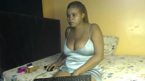 Snapshot of tashaivy chatting on 04/25/26, 05:32 tasha online show from 04/25/26, 05:32