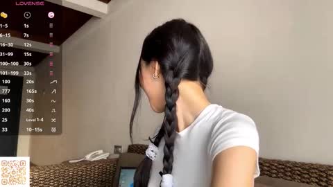 Snapshot of tashinadoncaster chatting on 11/06/25, 04:13 Viola online show from 11/06/25, 04:13