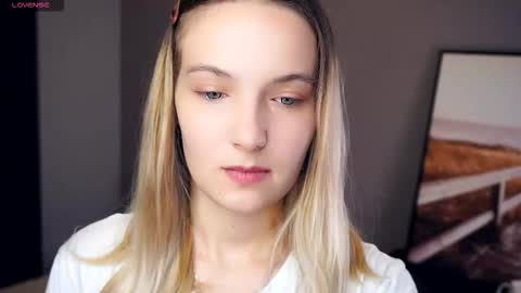 Snapshot of tashinapetitto chatting on 09/23/25, 06:38 Your Ressie online show from 09/23/25, 06:38