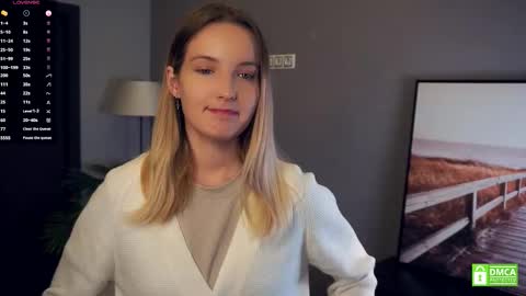 Snapshot of tashinapetitto chatting on 10/16/25, 07:31 Your Ressie online show from 10/16/25, 07:31